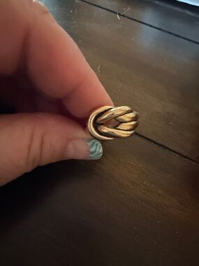 Premier Designs Twisted Knot Gold Ring